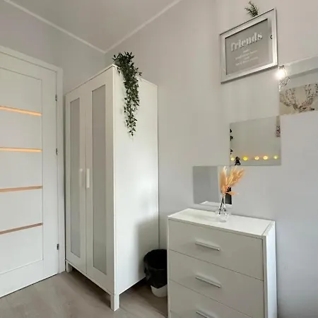 Cosy - Peaceful Retreat, 2 Minutes To Old Town Gdańsk