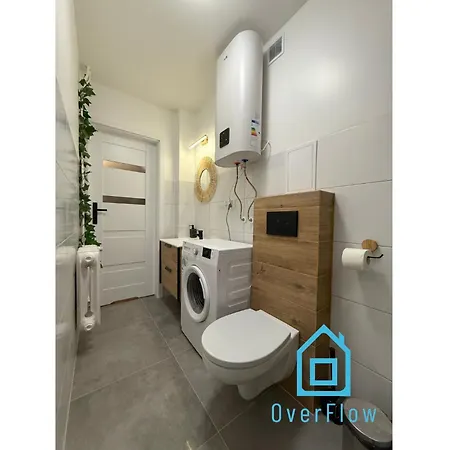 Cosy - Peaceful Retreat, 2 Minutes To Old Town